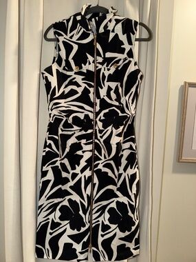 Joseph Ribkoff ruched front, zip front sleeveless dress, size 12